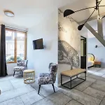 Hotel Logis & Restaurant Du Sauvage La Ferté-Gaucher