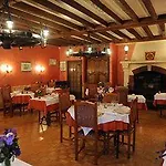 Logis & Restaurant Du Sauvage 3* La Ferté-Gaucher
