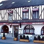 Logis & Restaurant Du Sauvage Szálloda La Ferté-Gaucher