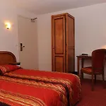 Logis & Restaurant Du Sauvage Hotel La Ferté-Gaucher