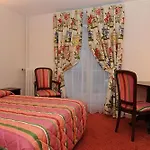 Logis & Restaurant Du Sauvage Hotel