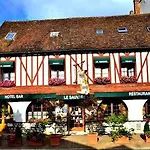 Hotel Logis & Restaurant Du Sauvage 3*