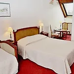 Hotel Logis & Restaurant Du Sauvage