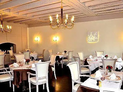 Logis & Restaurant Du Sauvage La Ferté-Gaucher