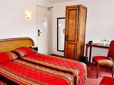 Hotel Logis & Restaurant Du Sauvage